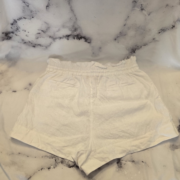 Tory Burch White 100% Linen Drawstring Paperbag Waist Coverup Shorts Size Large - Picture 4 of 8